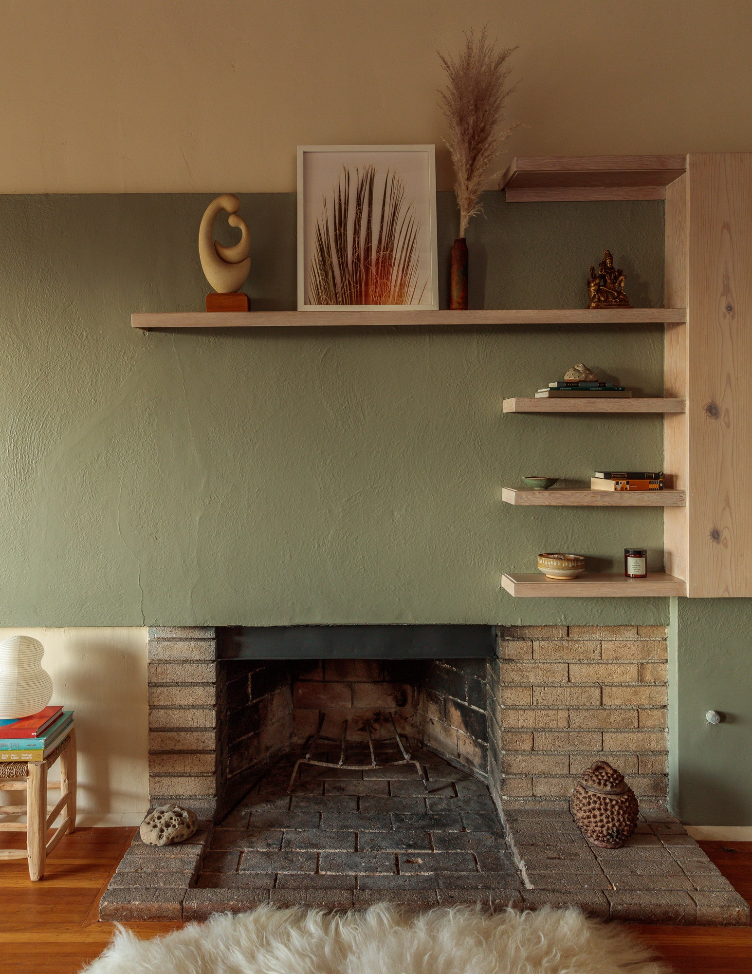 Schindler Manola Court